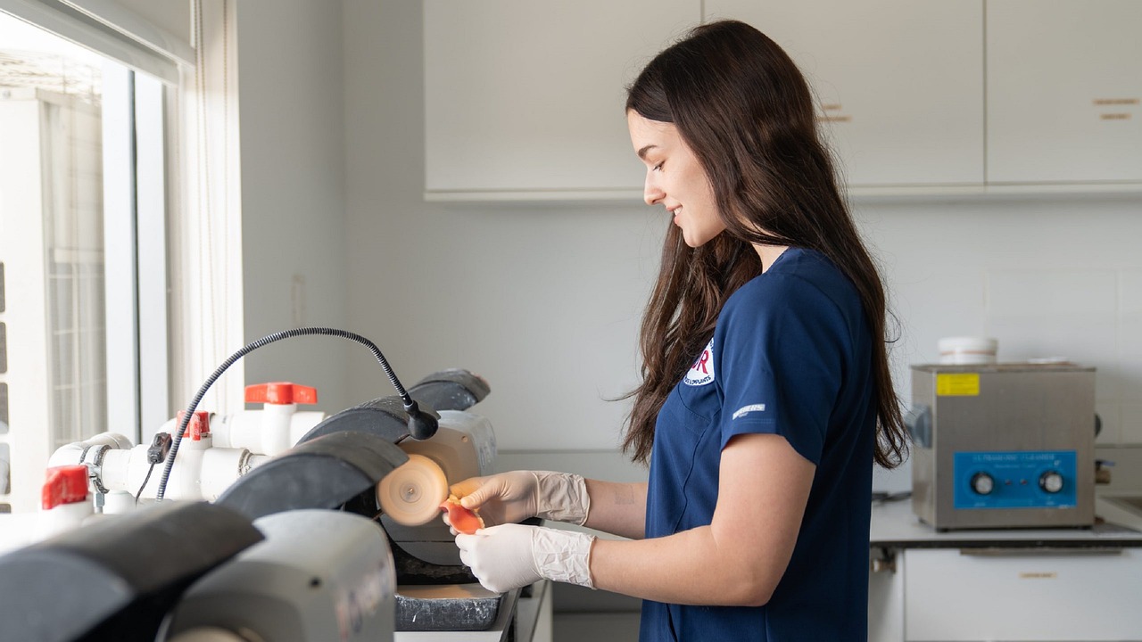 Dentival: Innovación y calidad en productos para protésicos dentales